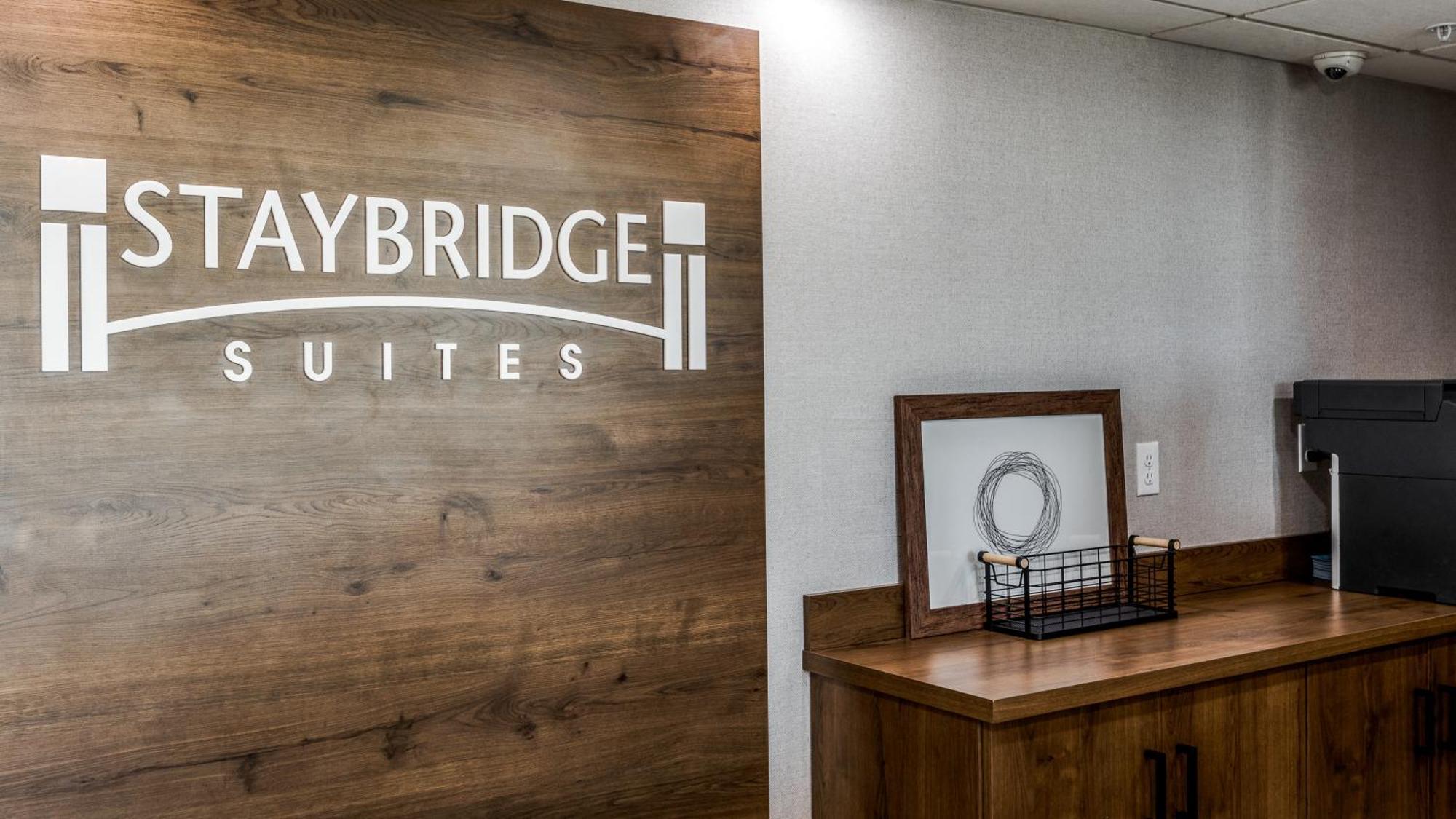 Staybridge Suites Dallas Market Ctr Love Field, An Ihg Hotel Exterior photo