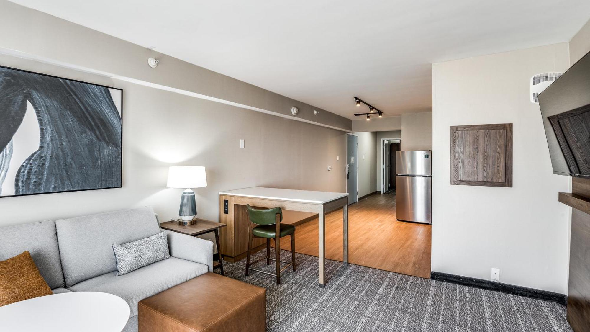 Staybridge Suites Dallas Market Ctr Love Field, An Ihg Hotel Exterior photo