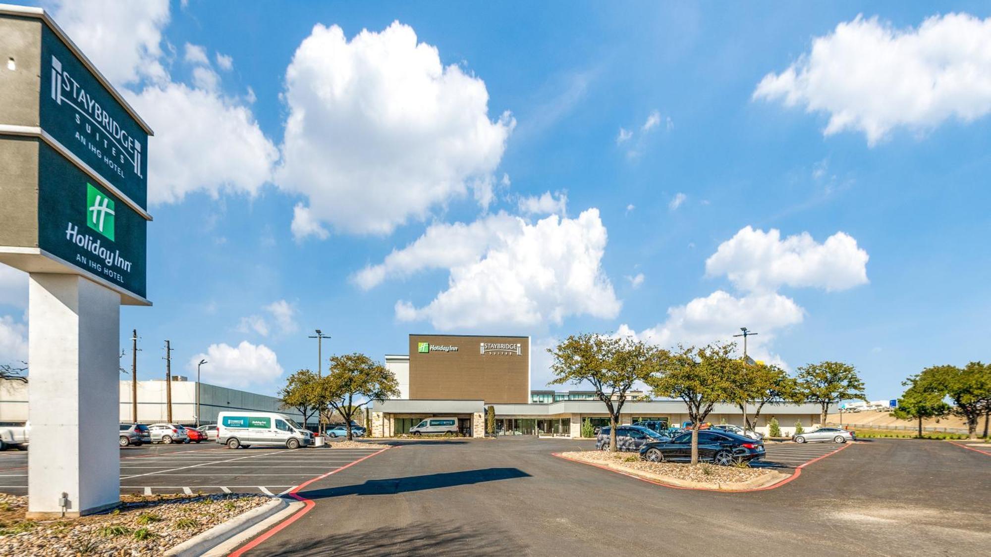 Staybridge Suites Dallas Market Ctr Love Field, An Ihg Hotel Exterior photo
